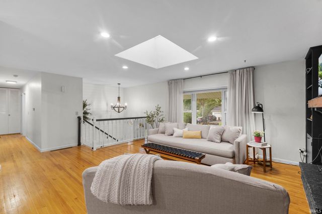 133 N Glenwood Avenue, Bloomington, IN 47408