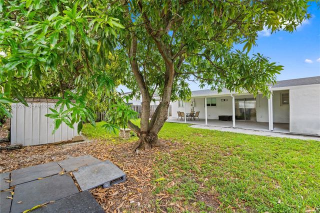 19900 SW 114th Avenue, Miami, FL 33157