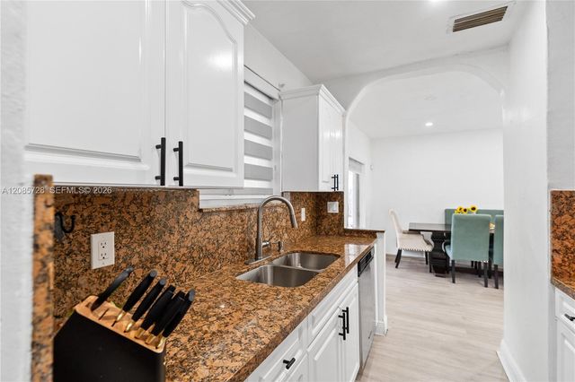 19900 SW 114th Avenue, Miami, FL 33157