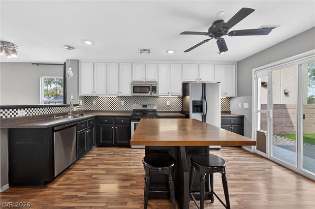 1176 Paradise Desert Avenue, Henderson, NV 89002