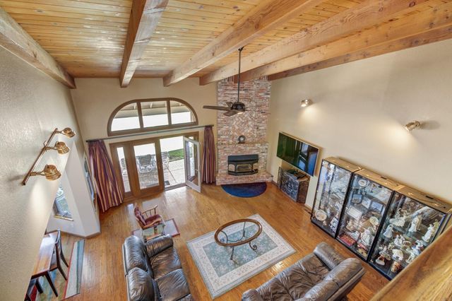 842 Cobble Cove Ln, Sacramento, CA 95831