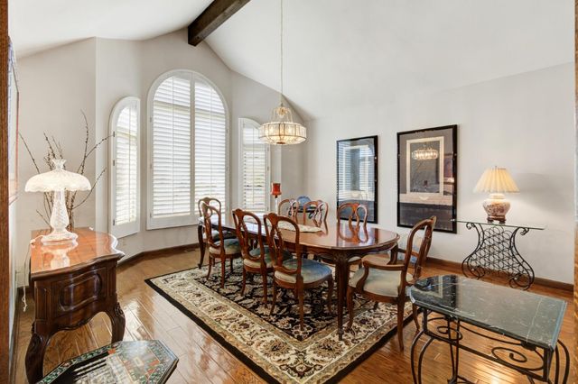 842 Cobble Cove Ln, Sacramento, CA 95831