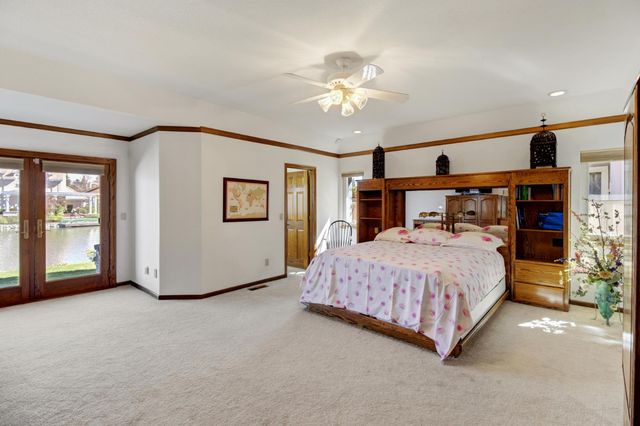 842 Cobble Cove Ln, Sacramento, CA 95831