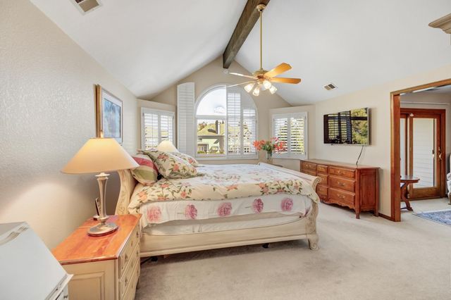 842 Cobble Cove Ln, Sacramento, CA 95831