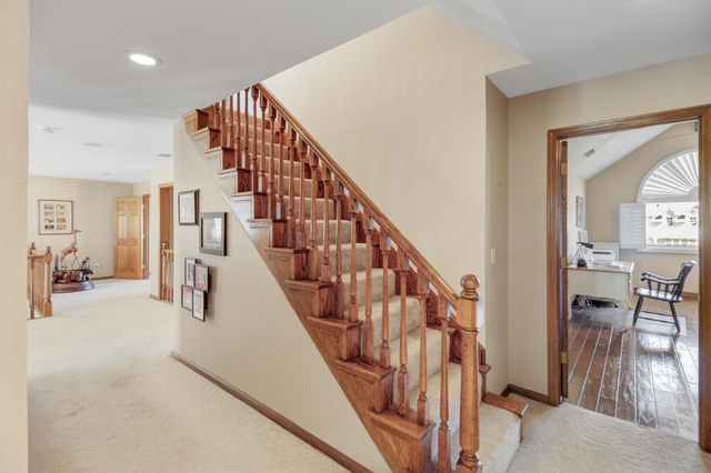 842 Cobble Cove Ln, Sacramento, CA 95831