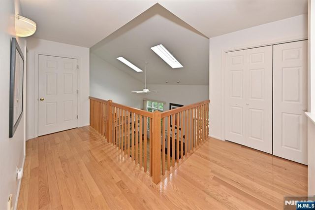 6 Schill Place, Hillsdale, NJ 07642