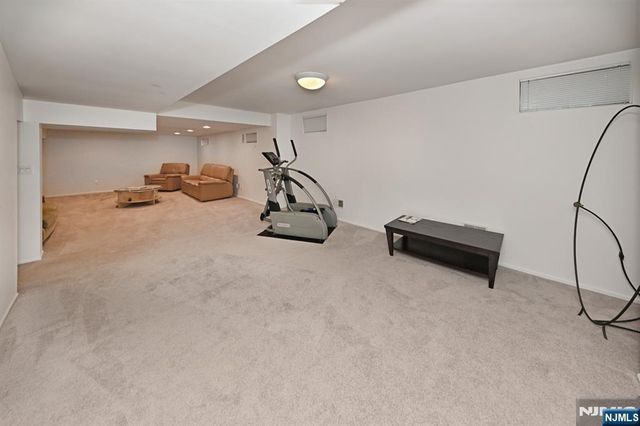 6 Schill Place, Hillsdale, NJ 07642