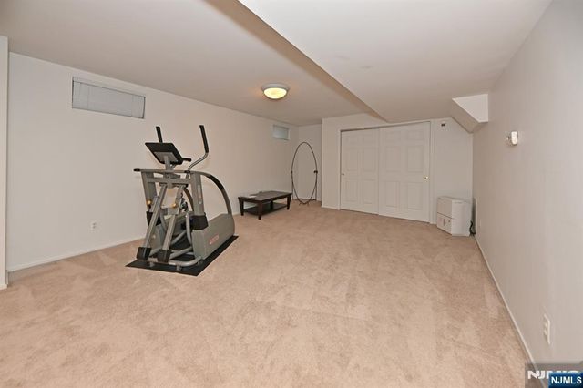 6 Schill Place, Hillsdale, NJ 07642