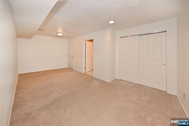 6 Schill Place, Hillsdale, NJ 07642