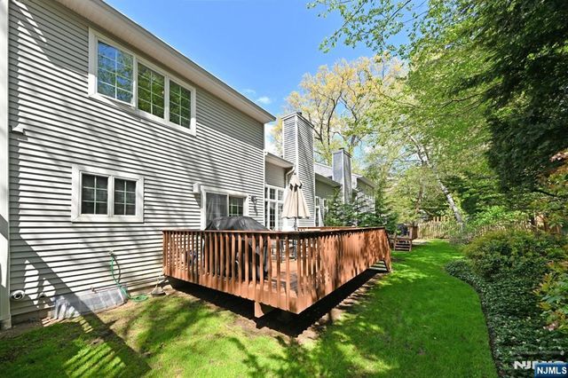 6 Schill Place, Hillsdale, NJ 07642