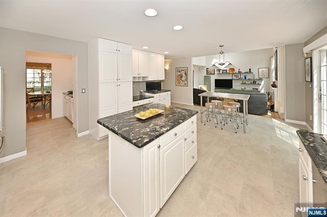 6 Schill Place, Hillsdale, NJ 07642