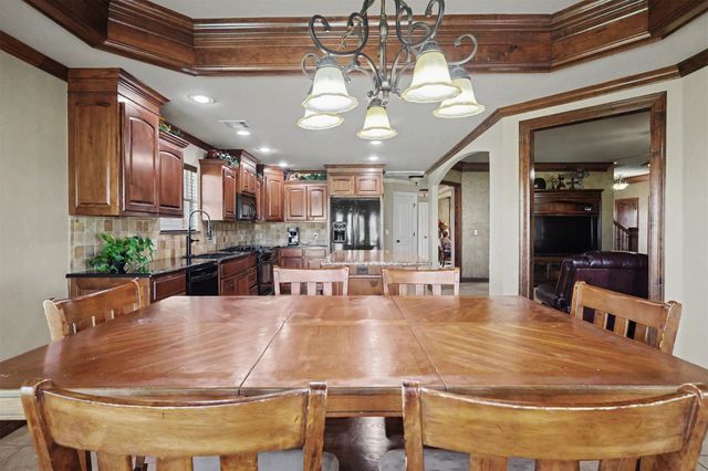 14391 N Sandstone Avenue, Skiatook, OK 74070