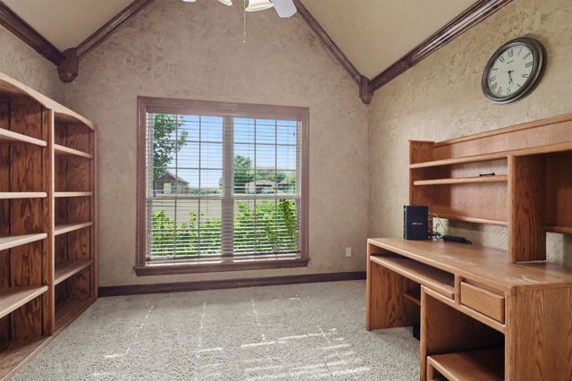 14391 N Sandstone Avenue, Skiatook, OK 74070