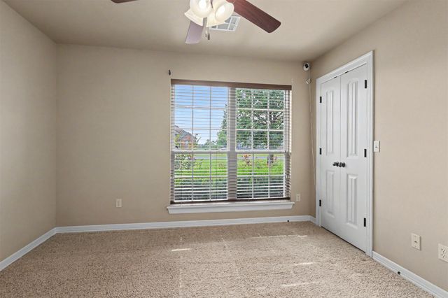 14391 N Sandstone Avenue, Skiatook, OK 74070