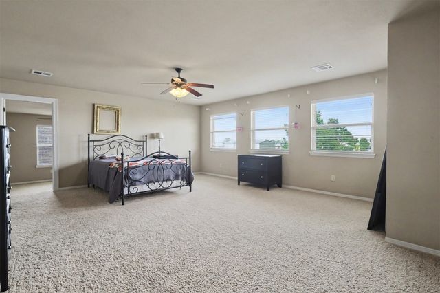 14391 N Sandstone Avenue, Skiatook, OK 74070
