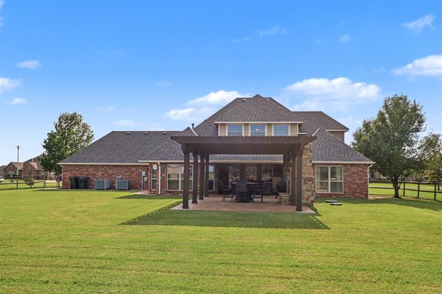14391 N Sandstone Avenue, Skiatook, OK 74070