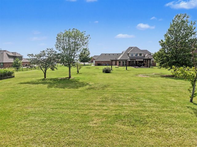 14391 N Sandstone Avenue, Skiatook, OK 74070