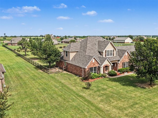 14391 N Sandstone Avenue, Skiatook, OK 74070