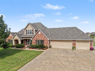 14391 N Sandstone Avenue, Skiatook, OK 74070