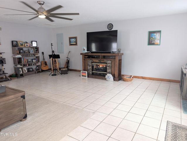 1606 Valley View Drive, Big Stone Gap, VA 24219