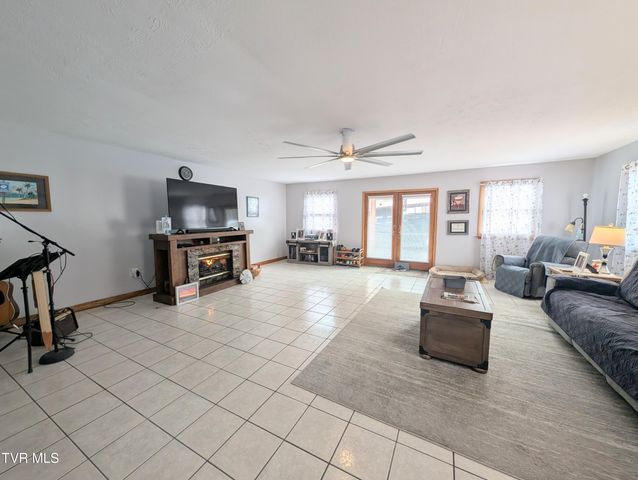 1606 Valley View Drive, Big Stone Gap, VA 24219