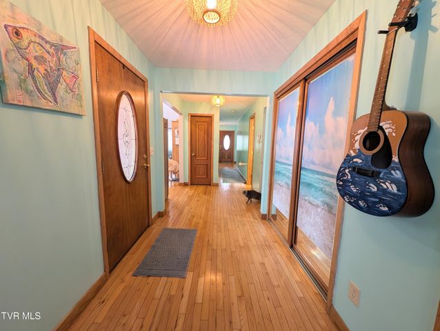 1606 Valley View Drive, Big Stone Gap, VA 24219