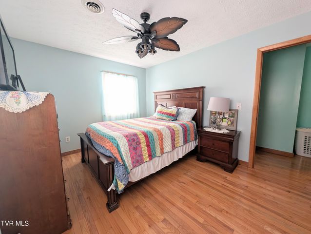 1606 Valley View Drive, Big Stone Gap, VA 24219