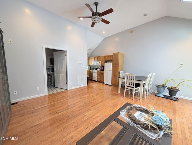 1606 Valley View Drive, Big Stone Gap, VA 24219