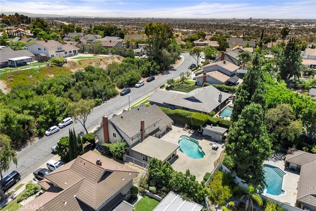 4029 E Country Canyon Rd, Anaheim Hills, CA 92807