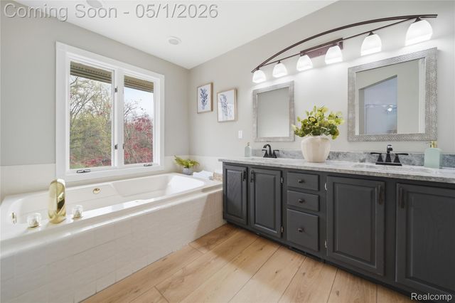 7527 Koby Court, White Lake Charter Township, MI 48383