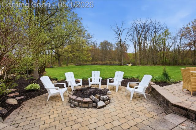 7527 Koby Court, White Lake Charter Township, MI 48383
