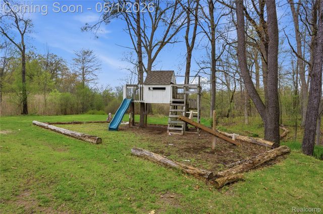 7527 Koby Court, White Lake Charter Township, MI 48383