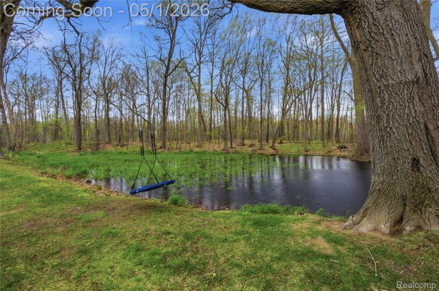 7527 Koby Court, White Lake Charter Township, MI 48383