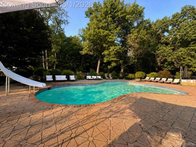 7527 Koby Court, White Lake Charter Township, MI 48383