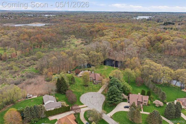 7527 Koby Court, White Lake Charter Township, MI 48383
