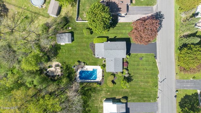 4 Country Fair Lane, Glenville, NY 12302