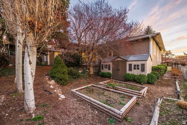 2865 E MELONY DR, Salt Lake City, UT 84124