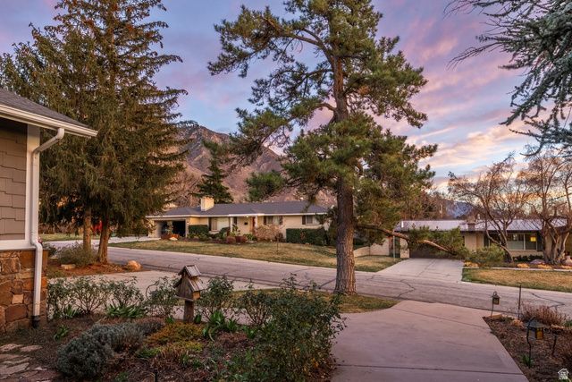 2865 E MELONY DR, Salt Lake City, UT 84124