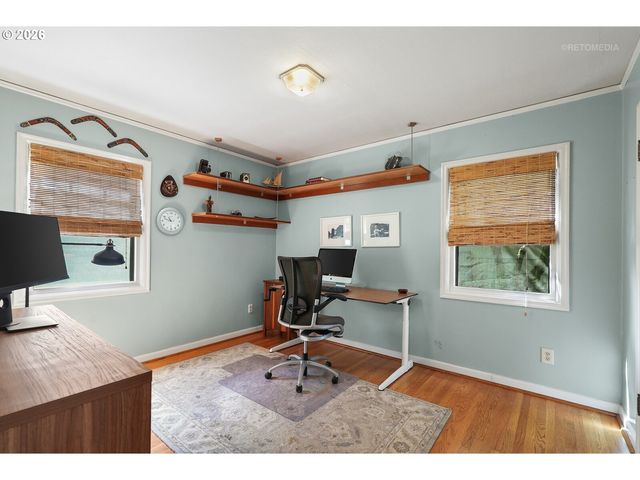 608 Ne FLORAL Pl, Portland, OR 97232
