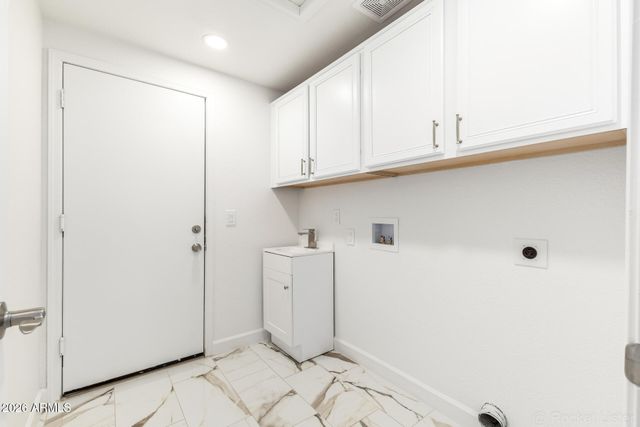 11530 S MORNINGSIDE Drive, Goodyear, AZ 85338