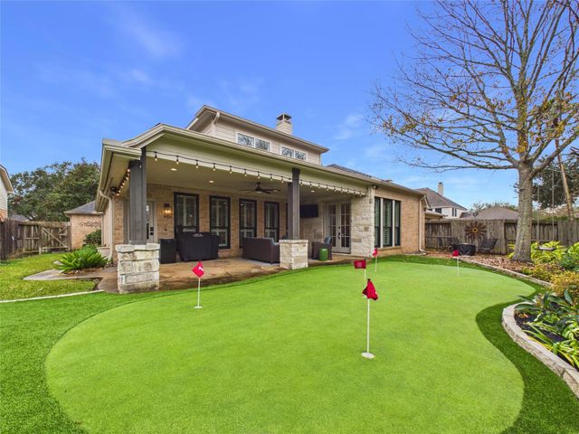 2909 Autumn Cove Court, Friendswood, TX 77546