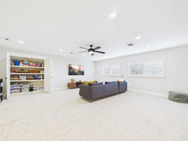 2909 Autumn Cove Court, Friendswood, TX 77546