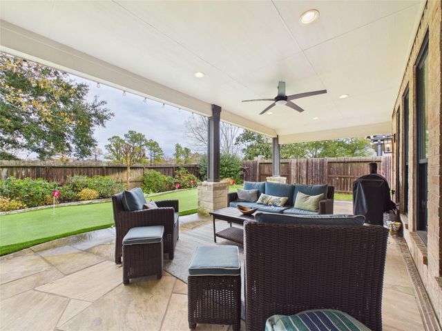 2909 Autumn Cove Court, Friendswood, TX 77546