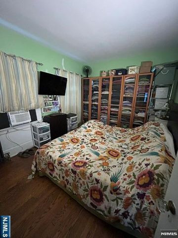 17 Mount Pleasant Avenue, West Orange, NJ 07052