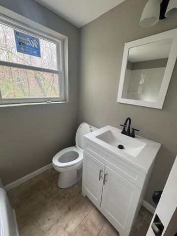 4 Battery Drive, Rossville, GA 30741