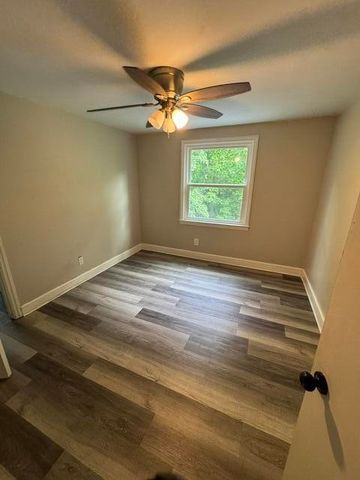 4 Battery Drive, Rossville, GA 30741