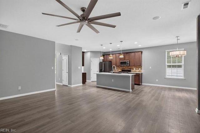 4072 Ravine Gap DR, Suffolk, VA 23435