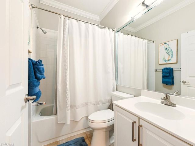 10000 Isola WAY, Miromar Lakes, FL 33913