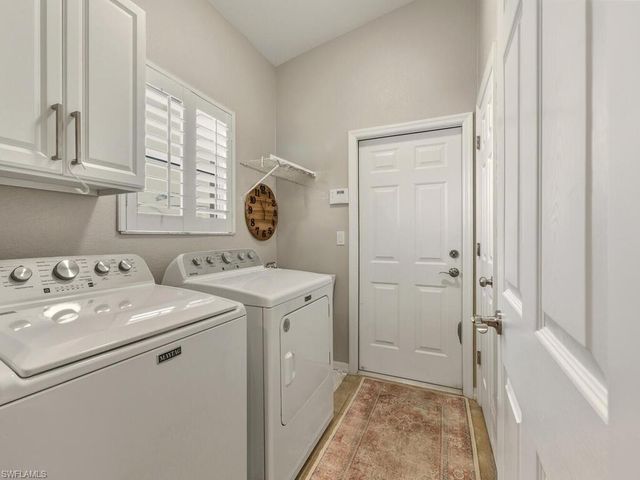 10000 Isola WAY, Miromar Lakes, FL 33913