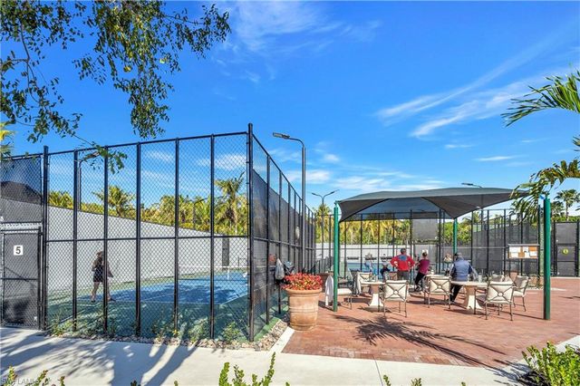 10000 Isola WAY, Miromar Lakes, FL 33913